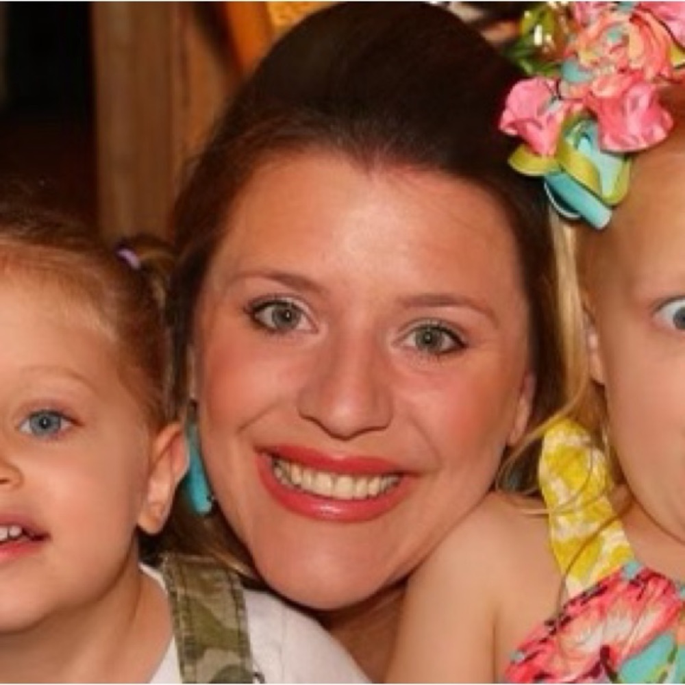 Meet your Posher, Alli